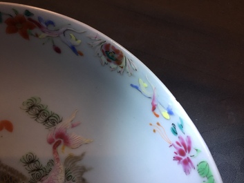 Drie Chinese famille rose borden met karpers, Qianlong