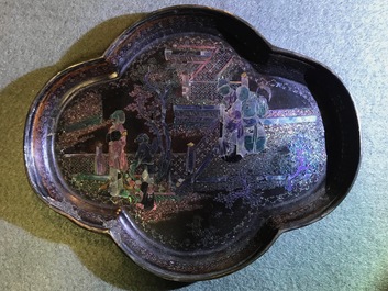 Five Chinese quatrefoil silver and lac burgaute saucers and four cups, 17/18th C.