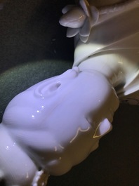 Un mod&egrave;le d'une Guanyin en porcelaine blanc de Chine de Dehua, 18&egrave;me