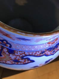 A pair of very large Chinese Imari-style vases and covers with pheasants, Kangxi