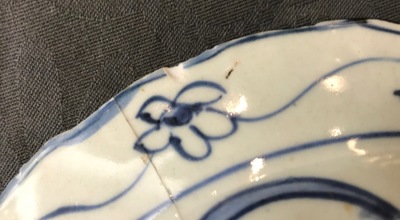 Vijf Chinese blauwwitte kommen en borden, Wanli, Tianqi en Transitie periode