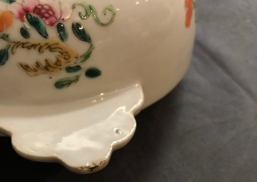 A round Chinese famille rose covered tureen with floral design, Qianlong