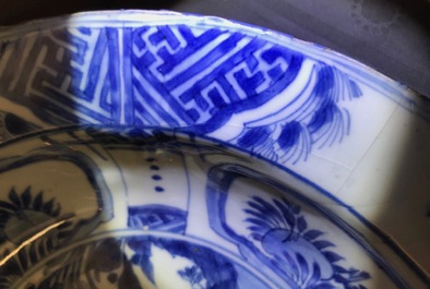 Vijf Chinese blauwwitte kommen en borden, Wanli, Tianqi en Transitie periode