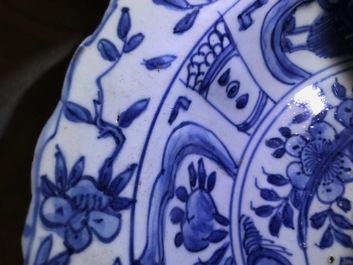 Vijf Chinese blauwwitte kommen en borden, Wanli, Tianqi en Transitie periode