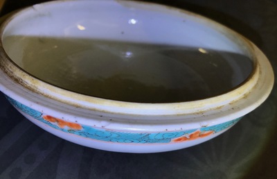 A round Chinese famille rose covered tureen with floral design, Qianlong