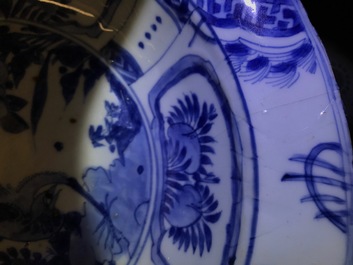 Vijf Chinese blauwwitte kommen en borden, Wanli, Tianqi en Transitie periode