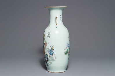 A Chinese famille rose 'Immortals' vase, 19/20th C.