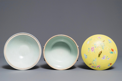 A Chinese famille rose yellow ground sgraffiato bowl and cover, 19/20th C.