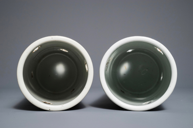 Two Chinese qianjiang cai hat stands and a famille rose bowl, 19/20th C.