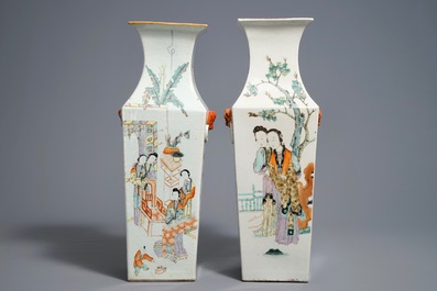 Deux vases de forme carr&eacute; en porcelaine de Chine qianjiang cai, 19/20&egrave;me
