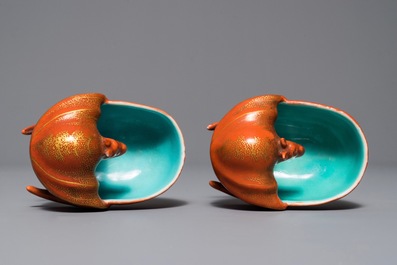 A pair of Chinese coral ground bat-shaped brush washers, 18/19th C.
