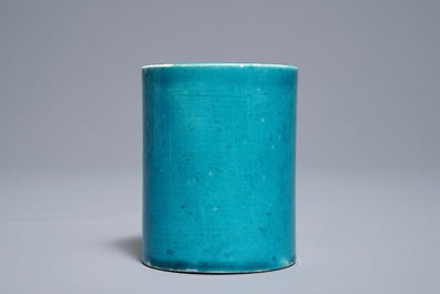A Chinese monochrome turquoise-glazed brush pot and a plate, Kangxi