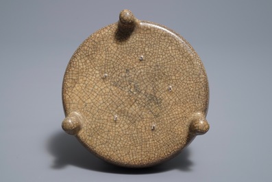 A Chinese ge-type crackle-glazed tripod censer, Song or later