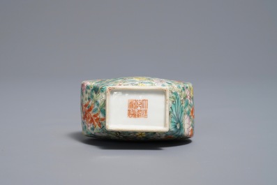 A Chinese eggshell famille rose millefleurs vase on stand, Qianlong mark, 18/19th C.