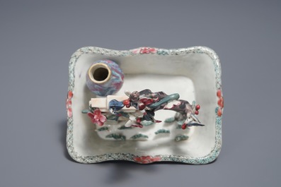 A Chinese famille rose basin with birds, prune tree and a vase, Qianlong