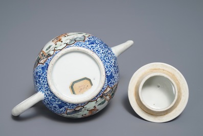 A Chinese famille rose and overglaze blue teapot and cover, Yongzheng