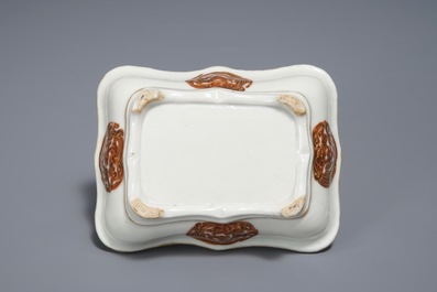 A Chinese famille rose basin with birds, prune tree and a vase, Qianlong