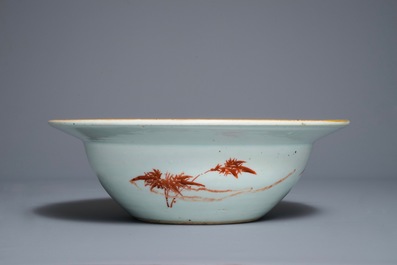 Two Chinese qianjiang cai hat stands and a famille rose bowl, 19/20th C.
