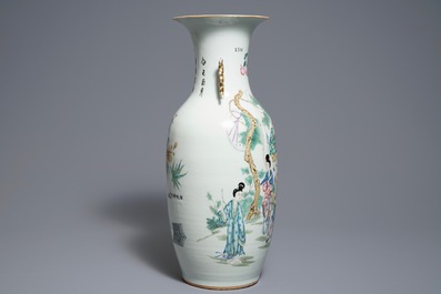 A Chinese famille rose double design vase, 19/20th C.