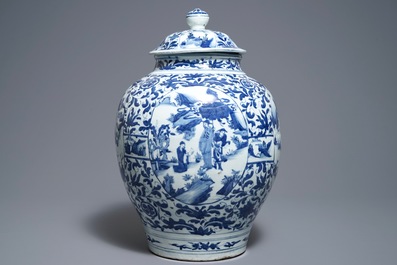 Un grand pot couvert en porcelaine de Chine bleu et blanc, Wanli, Ming