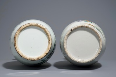 Two Chinese famille rose vases with figures in a garden, 19/20th C.