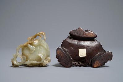 A Chinese lotus-shaped jade libation cup on stand, 18/19th C.