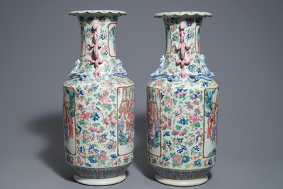 A pair of Chinese famille rose dragon-handle vases, 19th C.