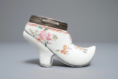 A Chinese silver-mounted famille rose shoe-form snuff box, Qianlong