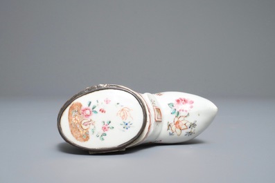 A Chinese silver-mounted famille rose shoe-form snuff box, Qianlong