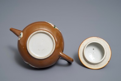 A Chinese famille verte capucin ground teapot and cover, Kangxi