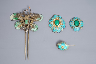 Four Chinese silver, jade and kingfisher feather ornaments, 19/20th C.