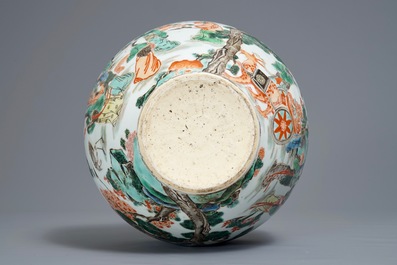 A Chinese famille verte jardini&egrave;re, 19/20th C.