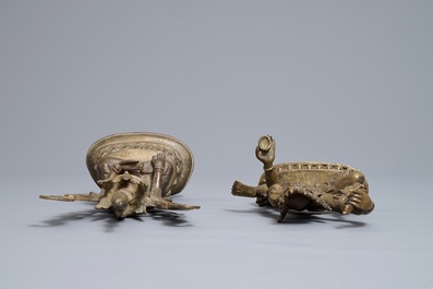 Deux figures votives en bronze, Birmanie et N&eacute;pal, 18/19&egrave;me