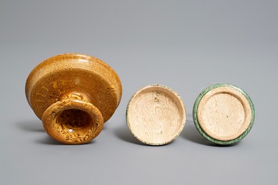 A Chinese marbled ware stem bowl and box with cover, Song or later