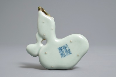 A Chinese lingzhi-shaped celadon ground brush rest, Qianlong mark, 19/20th C.