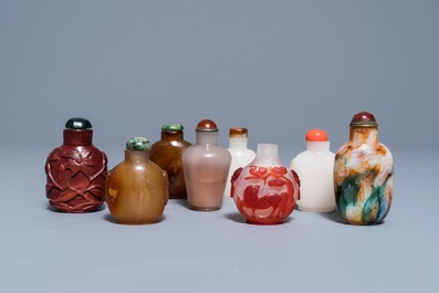 Eight various glass snuff bottles, 19/20th C.