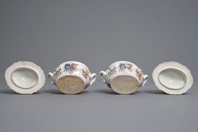 Une paire de terrines en porcelaine de Chine famille rose pour le march&eacute; hollandais, blasons de Nauta Beuckens et Swalue, Qianlong