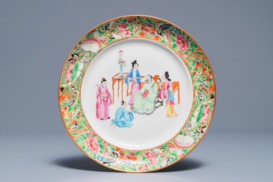 Twelve Chinese Canton Mandarin famille rose plates and soup plates, Daoguang