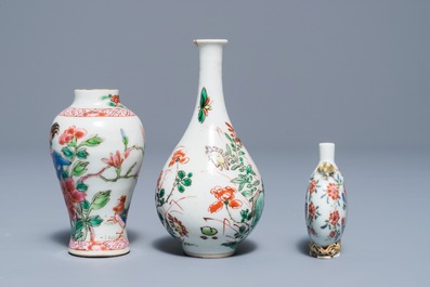 Two Chinese famille rose and verte vases and a snuff bottle, Kangxi/Yongzheng