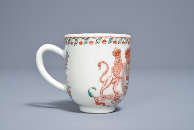 A Dutch-decorated Chinese cup with the royal Dutch arms of Oranje-Nassau, dated 1747, Qianlong