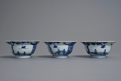 Three Chinese blue and white bowls and a blue ground famille rose vase, Kangxi and 19th C.
