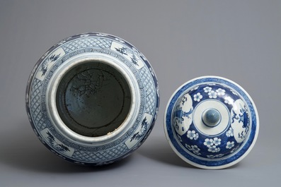 A large Chinese blue and white vase and cover with 'antiquities' design, 19th C.