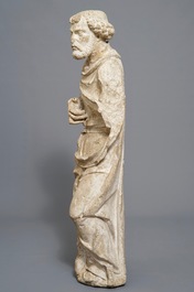 Een grote zandstenen figuur van Petrus, wellicht Frankrijk, 16e eeuw