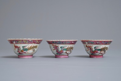 A Chinese Peranakan or Straits market famille rose vase and three bowls, 19th C.