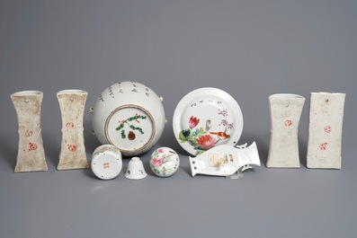 A group of various Chinese famille rose and qianjiang cai wares, 19/20th C.