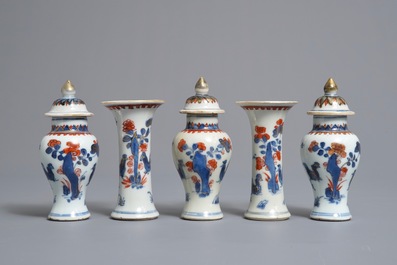 A Chinese Imari style five-piece miniature garniture with floral design, Kangxi