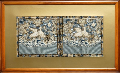 Une paire de carr&eacute;s ou badges de mandarin kesi &agrave; d&eacute;cor d'oies, Chine, 18/19&egrave;me