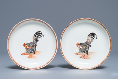 A pair of fine Chinese cups and saucers with roosters and chickens, Qianlong