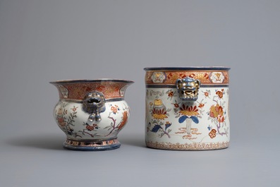 Twee Imari-stijl wijnkoelers met wapen van Koning Lodewijk XV van Frankrijk, Samson, Parijs, 19e eeuw