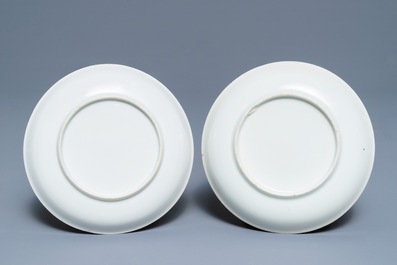 A pair of fine Chinese cups and saucers with roosters and chickens, Qianlong